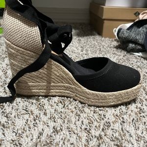Black express espadrilles